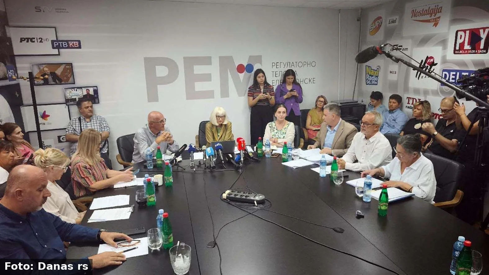 Informer testira REM